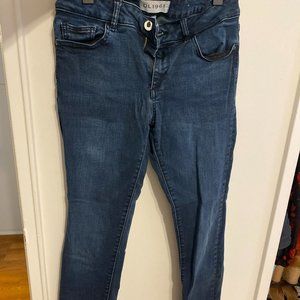 Size 27 DL 1961 Skinny Jeans